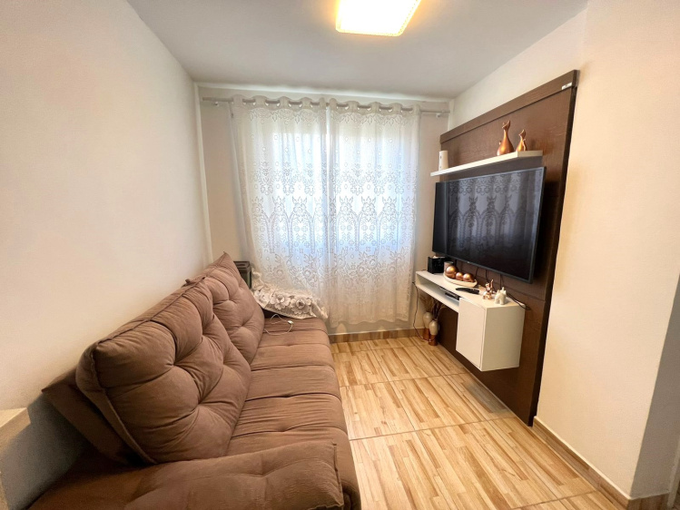 Apartamento semimobiliado