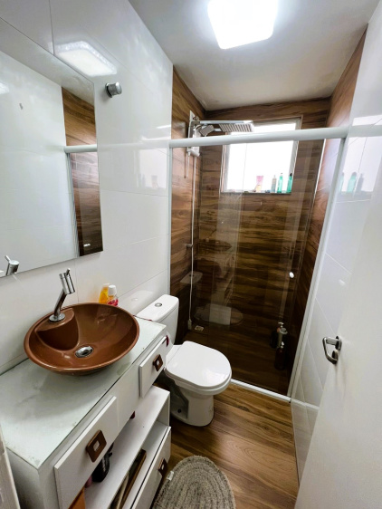 Apartamento semimobiliado