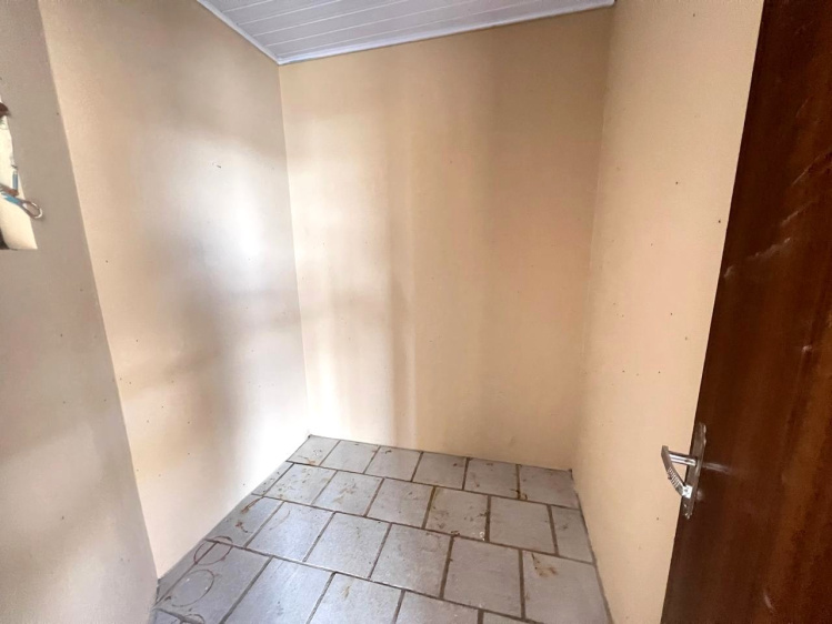 Casa Residencial / Comercial