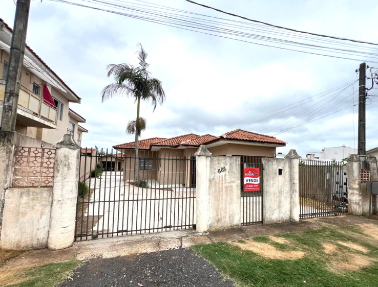 Condomínio com 04 Casas